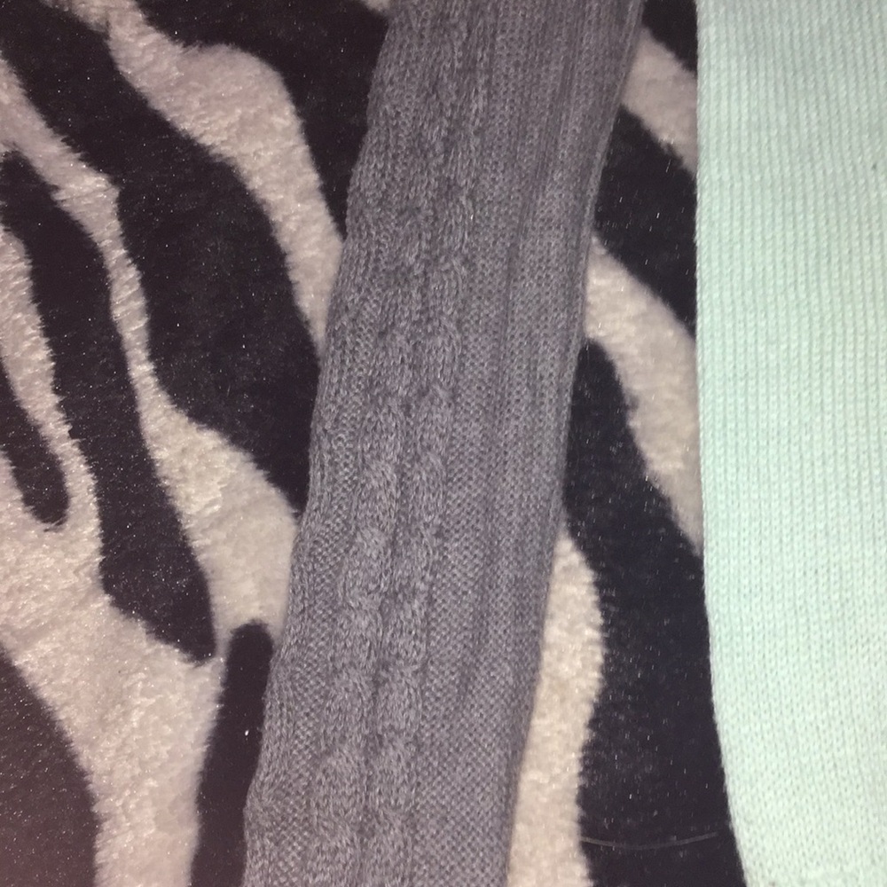 Sweater - Picture 2 of 3